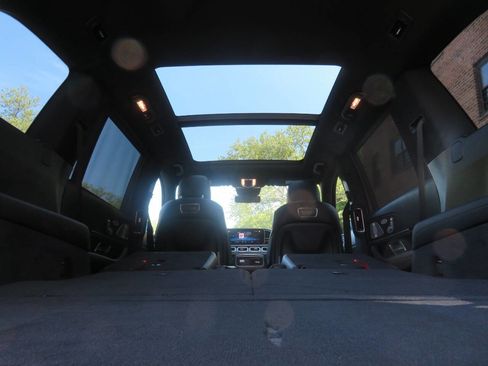 Used 2020 Mercedes-Benz GLS 450 4MATIC image 28