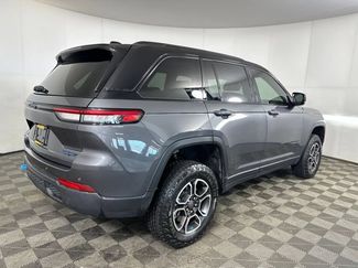 Used 2022 Jeep Grand Cherokee Trailhawk AWD/4WD video 4