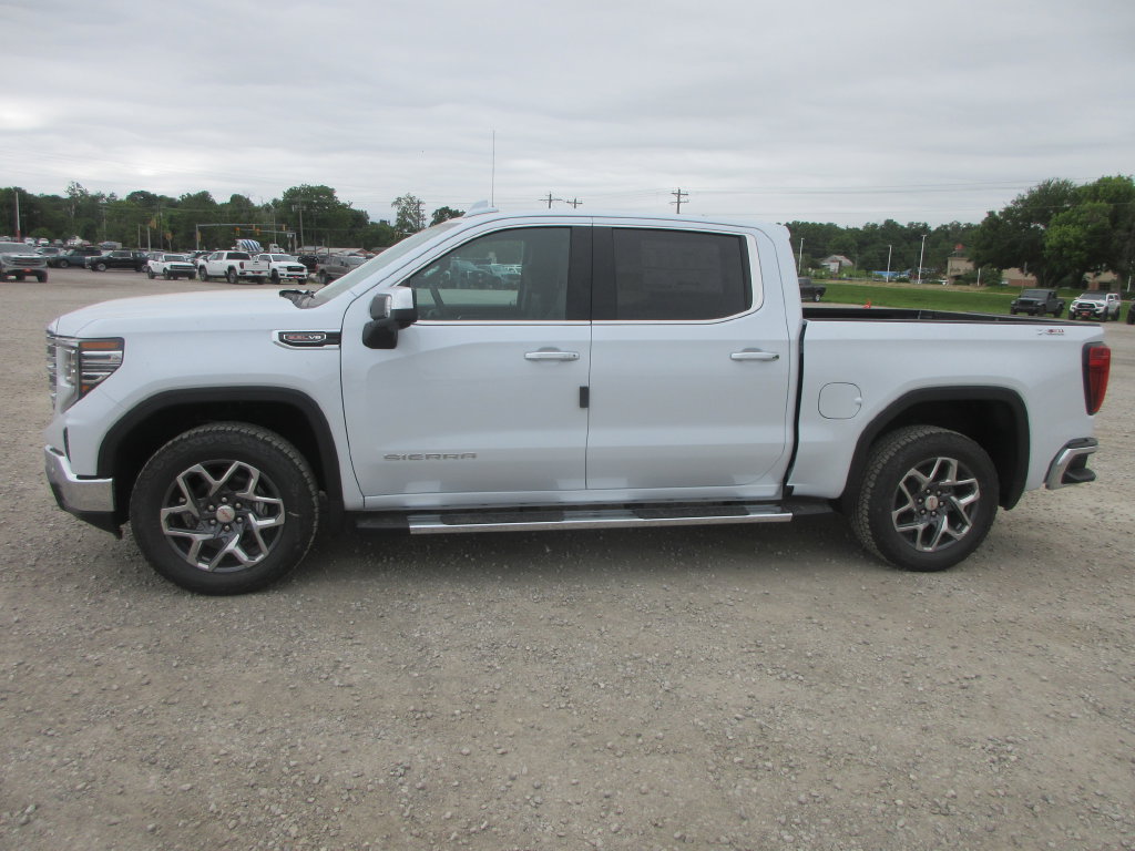 New 2026 GMC Sierra 1500 SLT w/ SLT Premium Plus Package AWD/4WD image 9