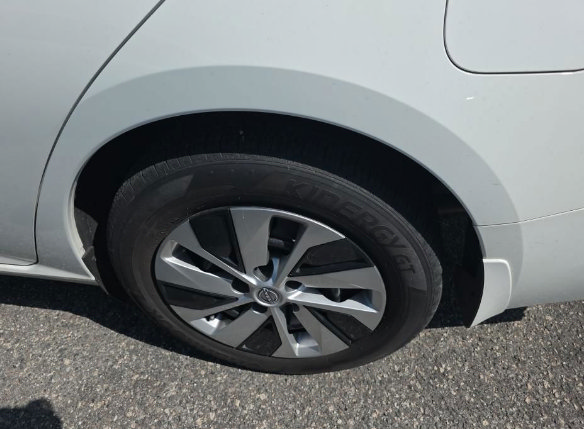 Used 2025 Nissan Altima 2.5 S FWD image 8