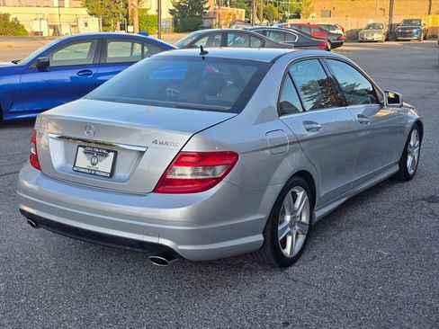 Used 2011 Mercedes-Benz C 300 4MATIC Sedan image 4