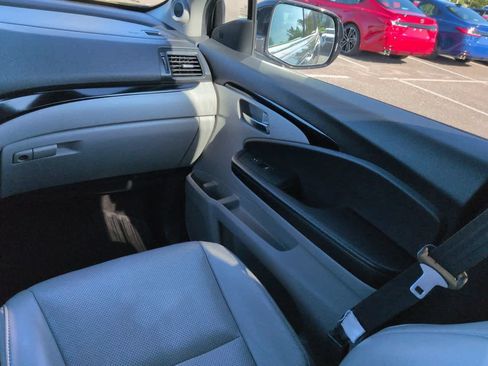 Used 2020 Honda Pilot Elite image 16