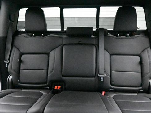 Used 2020 GMC Sierra 1500 SLT w/ SLT Premium Plus Package AWD/4WD image 20