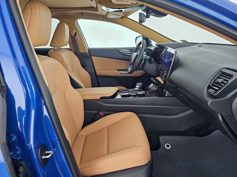Used 2023 Lexus NX 250 Premium w/ Cold Area Package image 10