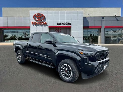 Certified 2024 Toyota Tacoma TRD Sport AWD/4WD image 1