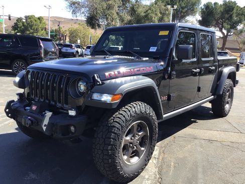 Used 2021 Jeep Gladiator Rubicon w/ Trailer Tow Package AWD/4WD image 2