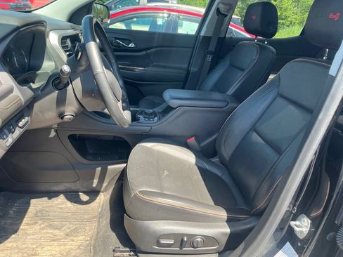 Used 2023 GMC Acadia AT4 w/ GMC Pro Grade Package AWD/4WD image 6