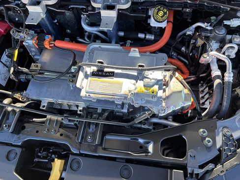 New 2026 Nissan Leaf Platinum+ image 29