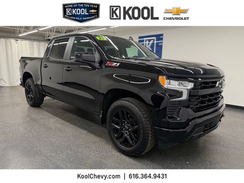 Used 2023 Chevrolet Silverado 1500 RST w/ Z71 Off-Road Package AWD/4WD image 1