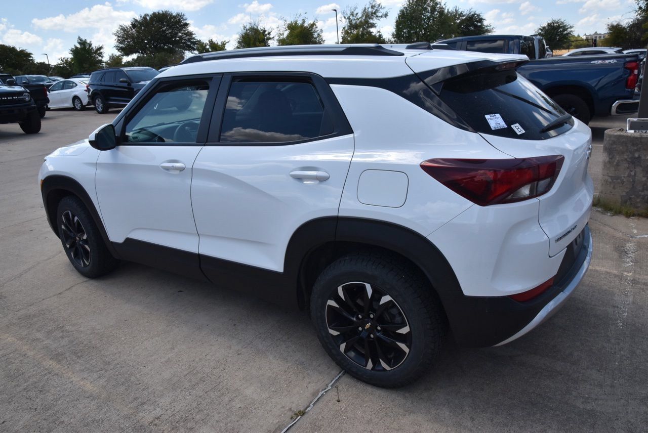 Used 2023 Chevrolet TrailBlazer LT FWD image 7