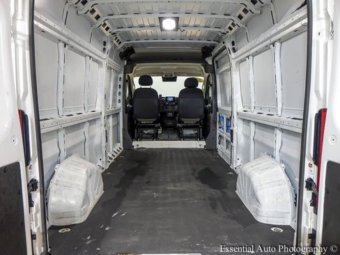 Used 2023 RAM ProMaster 2500 FWD image 14