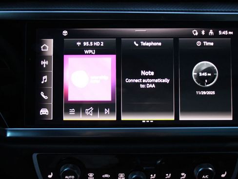 Certified 2025 Audi Q3 2.0T Premium w/ Convenience Package image 15