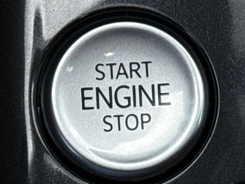 Certified 2024 Volkswagen Tiguan SE AWD/4WD image 36