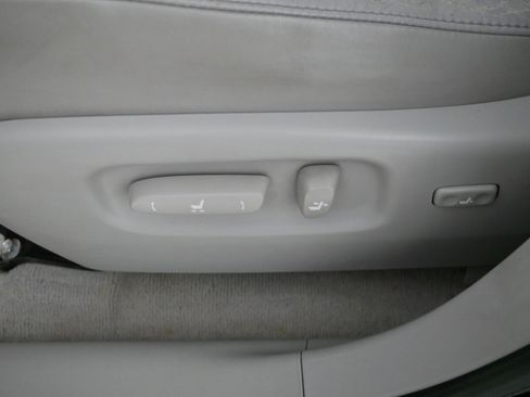 Used 2011 Lexus RX 350 AWD w/ Premium Pkg image 20