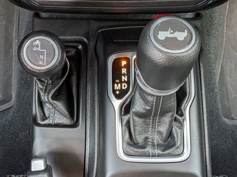 Certified 2024 Jeep Wrangler Unlimited Sport AWD/4WD image 17