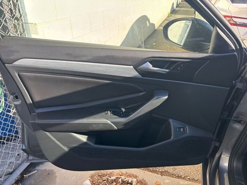 Used 2025 Volkswagen Jetta Sport image 20