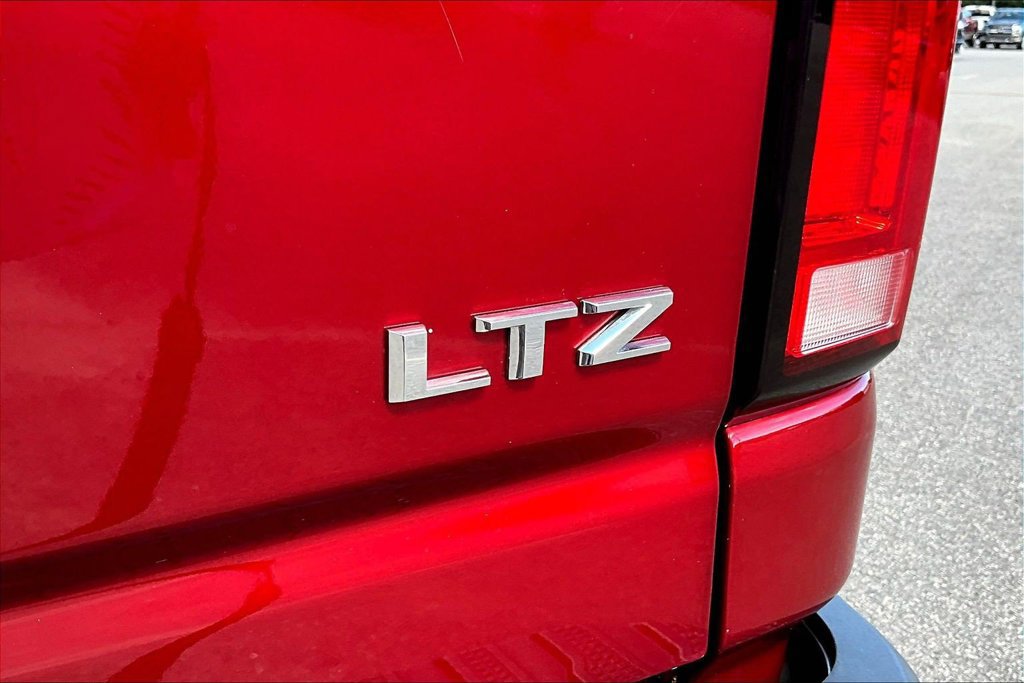 Used 2024 Chevrolet Silverado 2500 LTZ w/ LTZ Premium Package AWD/4WD image 27