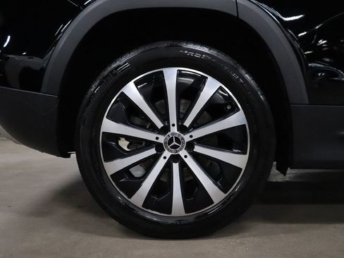 Used 2020 Mercedes-Benz GLB 250 image 34
