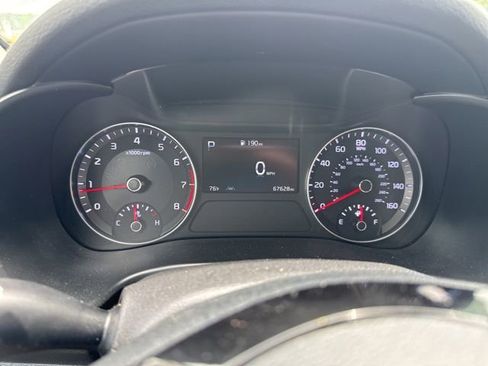 Used 2022 Kia Forte LXS w/ LXS Technology Package FWD image 18