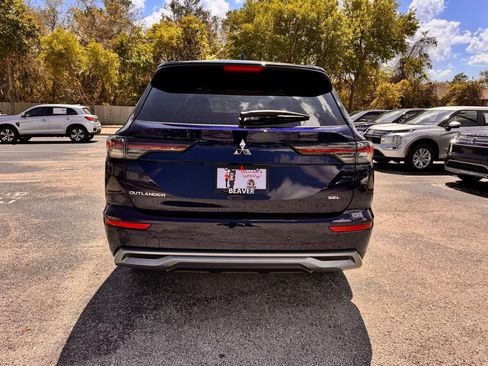 New 2026 Mitsubishi Outlander SEL FWD image 7