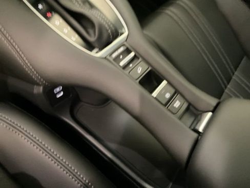 New 2026 Honda HR-V EX-L image 13