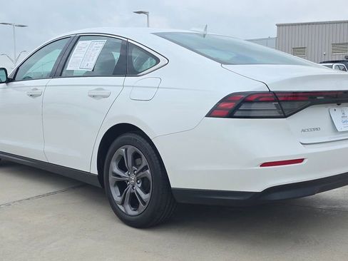 Certified 2023 Honda Accord EX image 3