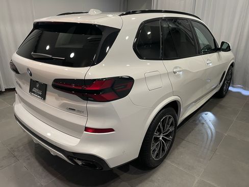 New 2026 BMW X5 xDrive40i w/ M Sport Package image 6
