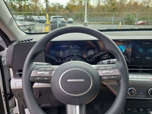 New 2026 Hyundai Kona SE FWD image 13