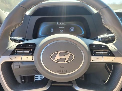 Used 2025 Hyundai Elantra Sport FWD image 25