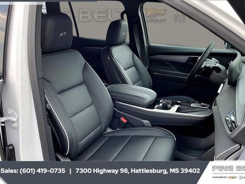 New 2026 Buick Enclave Sport Touring w/ LPO, Cargo Package image 4