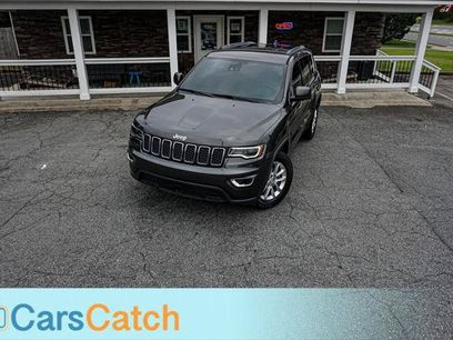 Used 2021 Jeep Grand Cherokee Laredo