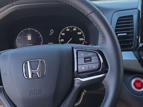 Certified 2025 Honda Odyssey EX-L image 21