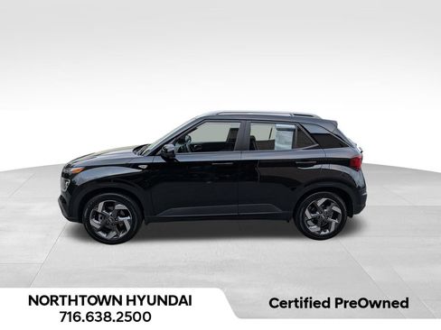 Used 2026 Hyundai Venue SEL FWD image 3