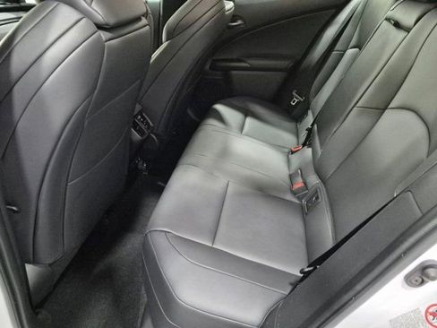Used 2019 Lexus UX 200 F Sport w/ F Sport Premium Package FWD image 10