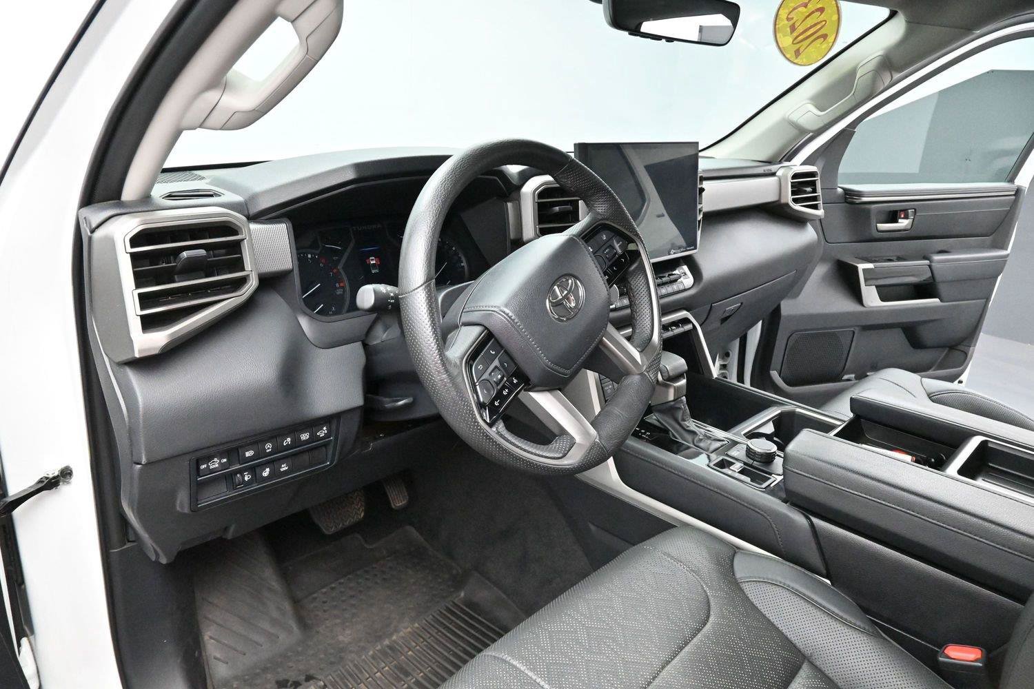 Used 2023 Toyota Tundra Limited AWD/4WD image 16
