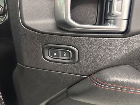 Used 2022 Jeep Wrangler Unlimited Rubicon image 26