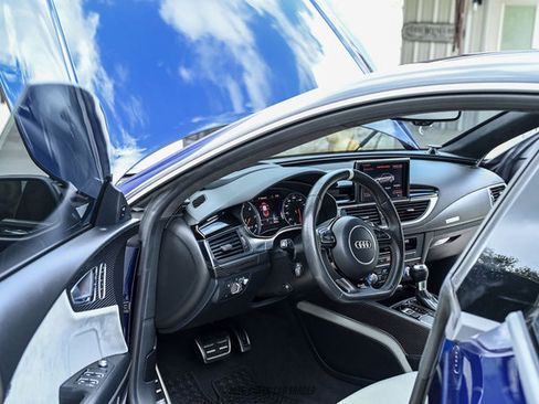 Used 2018 Audi RS 7 Performance w/ Driver Assistance Package AWD/4WD image 24
