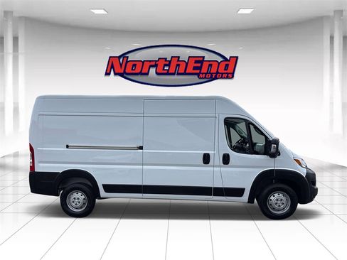 Used 2023 RAM ProMaster 2500 image 2