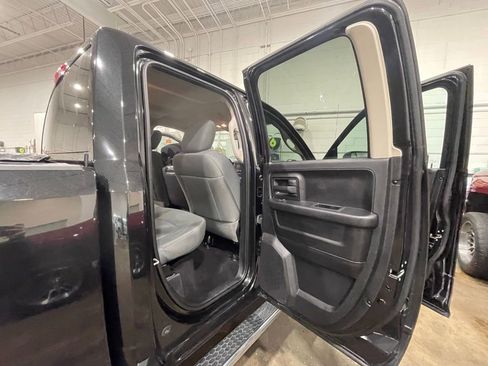 Used 2015 RAM 1500 Tradesman w/ Popular Equipment Group AWD/4WD image 17