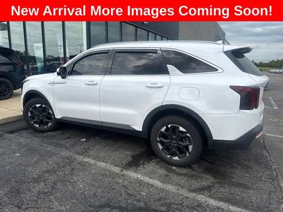 Used 2024 Kia Sorento S w/ Panoramic Sunroof Package