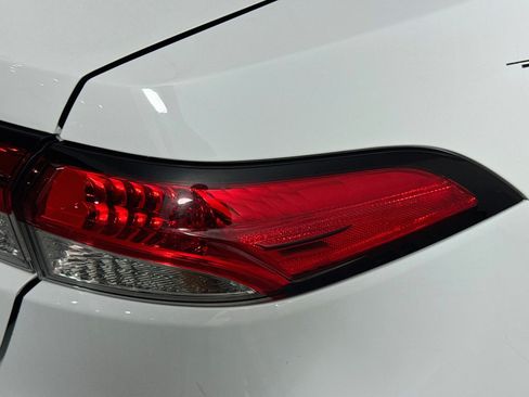 Used 2023 Toyota Corolla LE FWD image 31