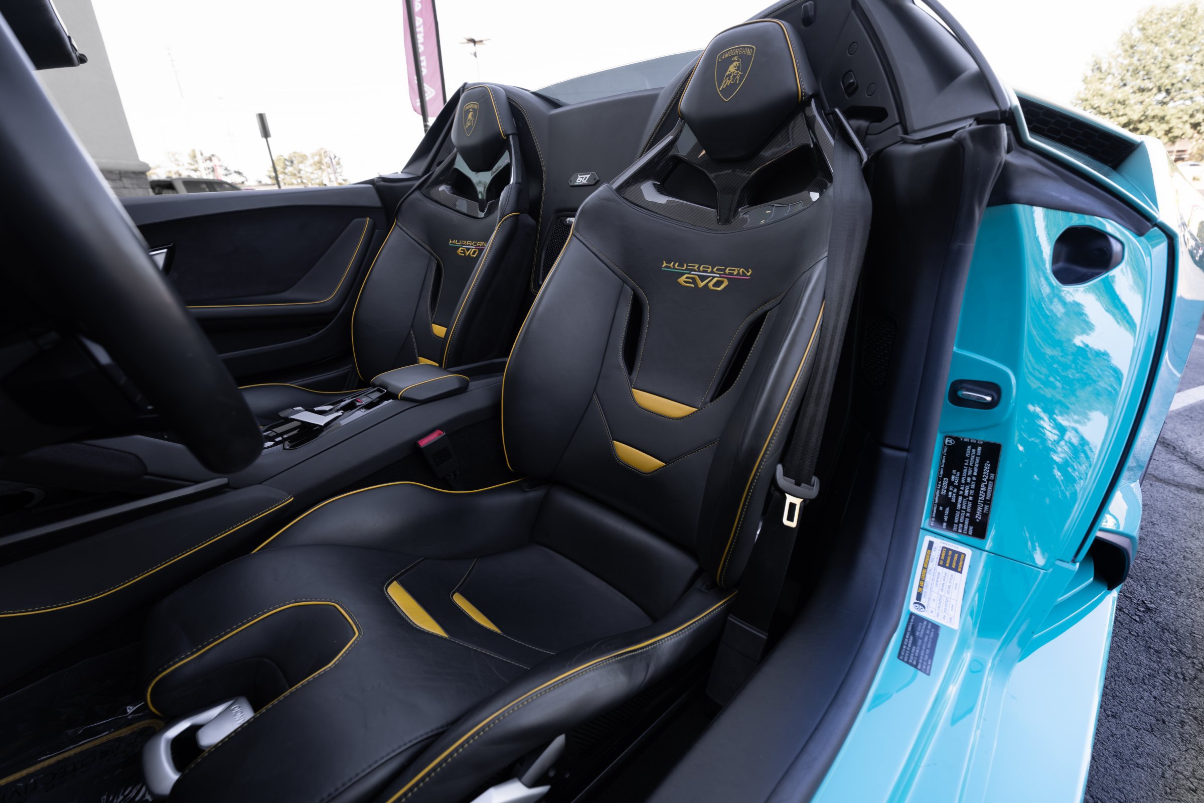 Used 2023 Lamborghini Huracan EVO RWD image 29