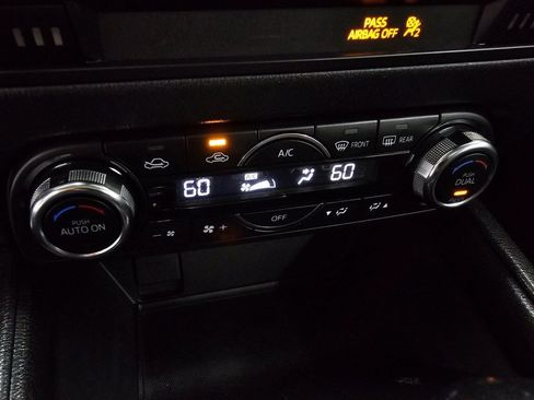 Used 2018 MAZDA CX-5 Touring w/ Preferred Equipment Package AWD/4WD image 18