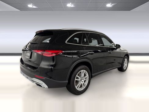 Certified 2026 Mercedes-Benz GLC 300 image 9