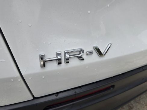 Used 2024 Honda HR-V LX image 14
