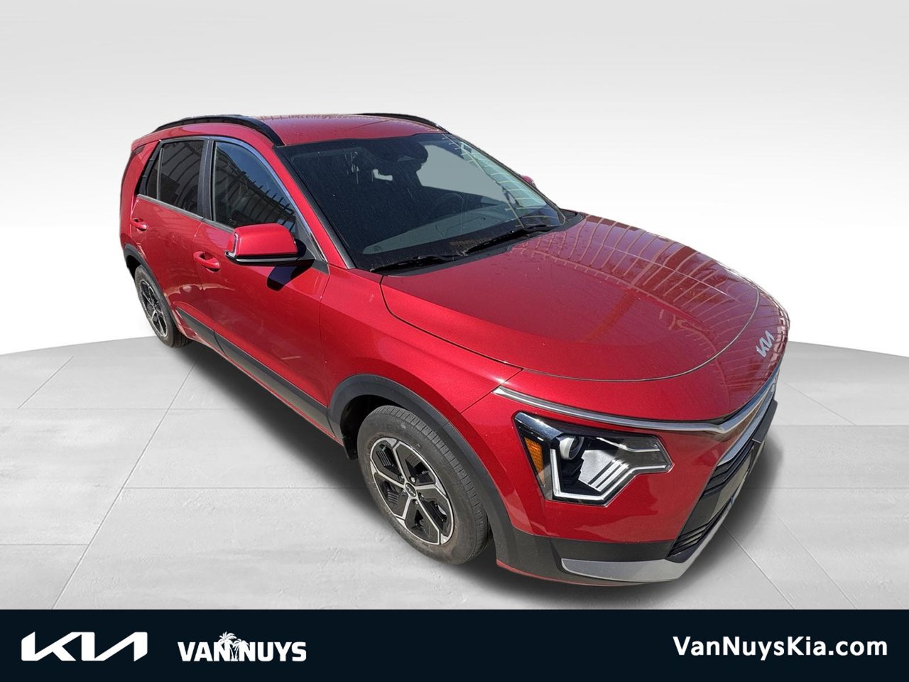 Used 2024 Kia Niro EX FWD image 1