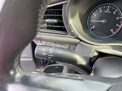 Used 2021 MAZDA CX-30 FWD 2.5 S w/ Premium Package image 21