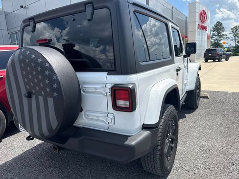 Used 2023 Jeep Wrangler Sport AWD/4WD image 10