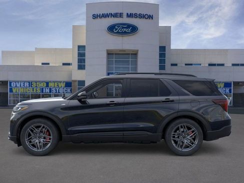 New 2026 Ford Explorer ST-Line w/ ST-Line Street Pack image 3
