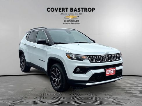 Used 2025 Jeep Compass Limited AWD/4WD image 6